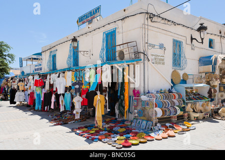 Magasins du centre de Midoun, Djerba, Tunisie Banque D'Images