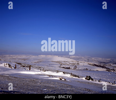 Paysage d'hiver Handley Lyme Lyme Park ci-dessus et le sentier Gristone Cheshire Angleterre Banque D'Images