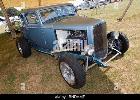 Jeff Beck's 1932 Ford 'Little Deuce Coupe Hot Rod' dans les voitures, Stars & Guitars afficher 2010 Goodwood Festival of Speed, UK. Banque D'Images