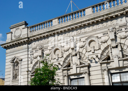 Bibliothèque centrale d'Islington à Holloway Road, Islington, Londres, Angleterre Banque D'Images