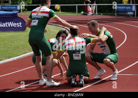 Guernesey remporte le 4x400m relais chez Natwest Island Games 2009, le 3 juillet 2009 Banque D'Images