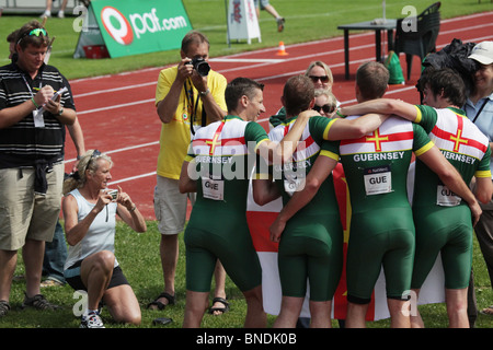 Guernesey remporte le 4x400m relais chez Natwest Island Games 2009, le 3 juillet 2009 Banque D'Images