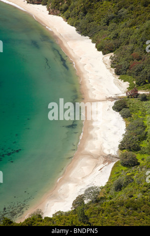 Nouveaux Chums Beach, péninsule de Coromandel, North Island, New Zealand - vue aérienne Banque D'Images