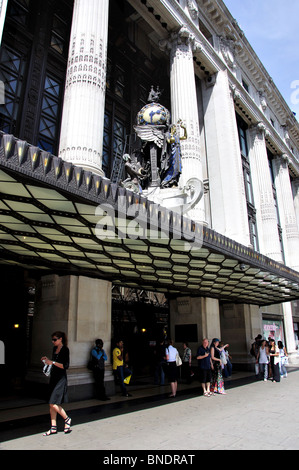 Grand magasin Selfridges, Oxford Street, City of Westminster, London, England, United Kingdom Banque D'Images