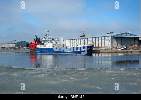 Bateaux de pêche dans le port de Uusikaupunki, Finlande Banque D'Images