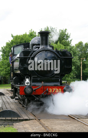 No 3738, Great Western Railway Locomotive à vapeur sur la platine, Didcot Railway Centre and Museum, Didcot, Oxfordshire.