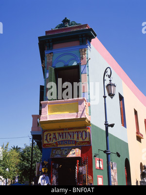 Les bâtiments aux couleurs pastel, la rue Caminito, la Boca, Buenos Aires, Argentine Banque D'Images