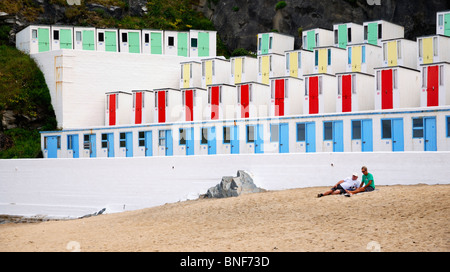 Cabines de plage sur la plage Tolcarne beach Newquay,Angleterre,UK Banque D'Images