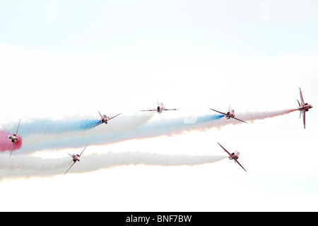 Les flèches rouges, l'une des équipes de voltige premier ministre mondes. Voler des avions Hawk. Le Hawk de BAE Systems à double commande T1 est e Banque D'Images