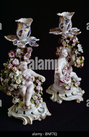 Porcelain-Shanzi Bow, chandeliers, Zhang, 1760, UK, London, London Museum Banque D'Images