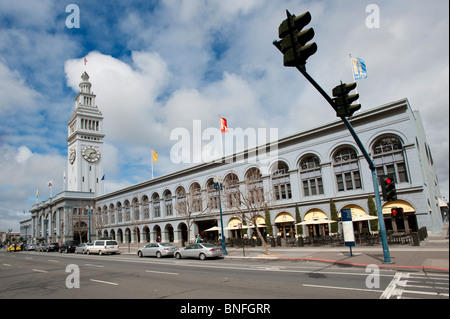 Le Ferry Building sur Embarcadero San Francisco California USA Banque D'Images