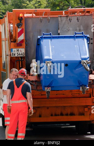 La collecte de déchets à Munich, Allemagne Banque D'Images