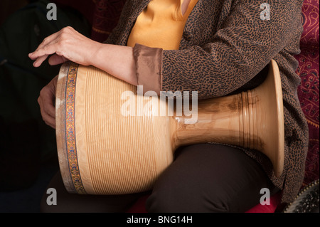 La musique soufie persane/daf - tombak tambour Banque D'Images