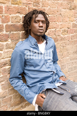 Musicien soudanais Emmanuel Jal et ancien enfant-soldat Banque D'Images