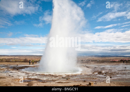 Strokkur Geysir, Islande Banque D'Images