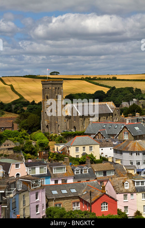 Église de Sainte Trinité et toits de Salcombe, Devon Banque D'Images