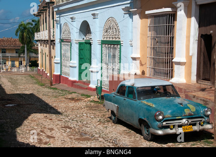 Classic voitures américaines dans les rues de Trinidad Cuba Banque D'Images