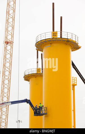 La base côtière pour l'éolien offshore Walney. Banque D'Images