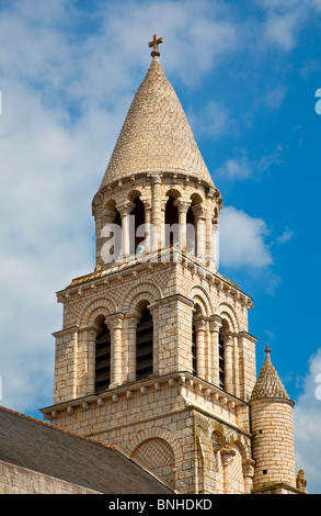 Europe, France, Vienne (86), Poitiers, église Notre-Dame la Grande Banque D'Images