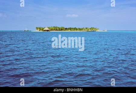 Océan Indien Maldives Atoll d'Ari sud view resort Hilton Rangali Island Rangali Island resort Asie tourisme maison de l'eau de mer Banque D'Images