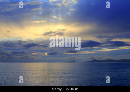 Coucher du soleil l'île de Formentera Ibiza Iles Baléares horizon Es Vedra Banque D'Images