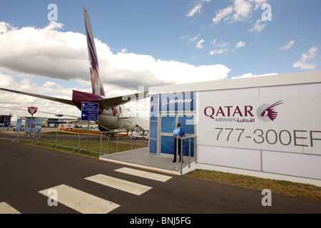 Boeing 777-300 ER QATAR Banque D'Images