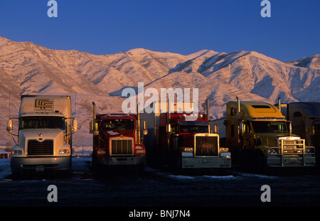 Nevada USA Camions parking camion Truck Stop North America United States of America Banque D'Images