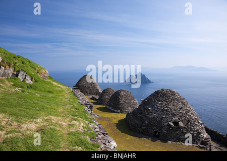 Cabane en pierre de ruche, s monastère celtique, Skellig Michael cherchant à Little Skellig, comté de Co. Kerry Ireland Banque D'Images