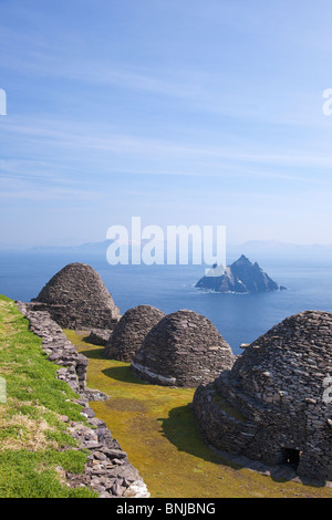 Cabanes en pierre ruche monastique monastère celtique Skellig Michael à peu à Comté de Kerry Irlande Skellig Co. Banque D'Images