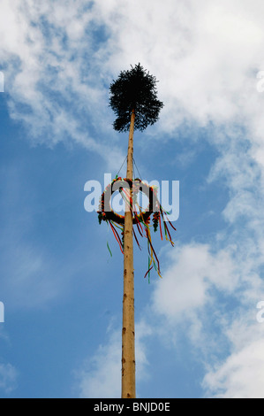 Un pôle à l'orner avec garland pour l'Ascension, Vienne, Autriche, Europe Banque D'Images