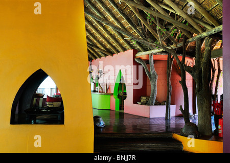 Domaine public l'Jaci Tree Lodge Madikwe Game Reserve au nord-ouest de l'Afrique du Sud à l'intérieur spécial intérieur coloré de l'architecture Banque D'Images