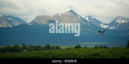 Float plane autour de Lake Hood Seaplane Base Anchorage Alaska Banque D'Images