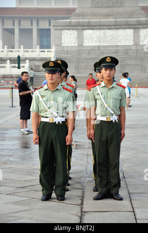 Chine Les forces de sécurité en place Tiananmen, Pékin, Chine Banque D'Images