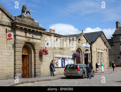 La gare à Glossop, Derbyshire, Angleterre, Royaume-Uni Banque D'Images