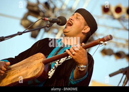 Mâalem Hamid El Kasri, au "festival des Gnaoua, Essaouira, Maroc Banque D'Images