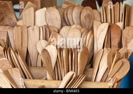 Holland Michigan MI Artisanat historique des cuillères en bois fabriquées Festival Tulip time Vente néerlandaise pour les images Alamy aux États-Unis US horizontal haute résolution Banque D'Images