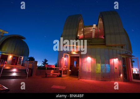 Télescope et à l'Observatoire de dômes Chabot et Science Center à Oakland, CA. Banque D'Images