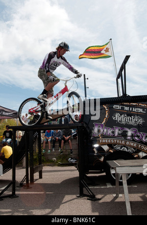 Royaume-uni, ANGLETERRE - l'Animal BMX Freestyle Bike Tour à Eastbourne Extreme. Banque D'Images