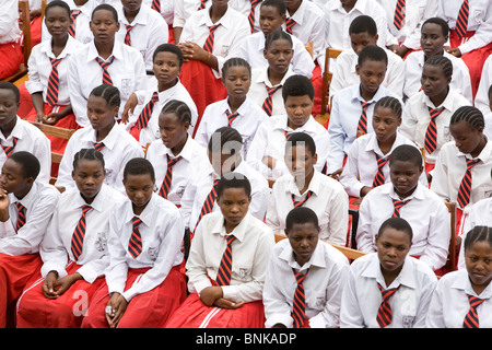 Les élèves de l'enseignement secondaire à l'école - Bukoba, Tanzanie, Afrique de l'Est Banque D'Images