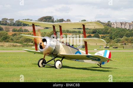 Un Sopwith Triplane Replica La Première Guerre mondiale avion de chasse. Banque D'Images