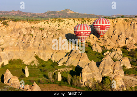 Les ballons à air sur la Cappadoce, Turquie Banque D'Images