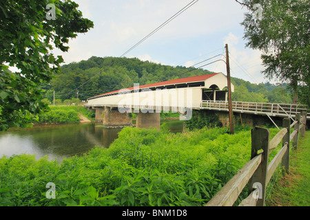 L'Phillippi Pont couvert sur la rivière vallée Tygart, Phillippi, West Virginia, USA Banque D'Images