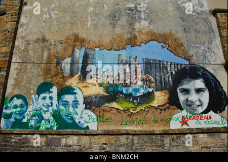 Peinture murale à Vitoria Gasteiz, Espagne Banque D'Images