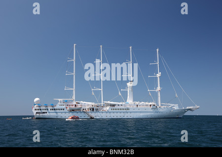 Bateau à voile moderne Banque D'Images