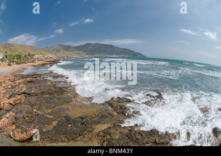 Le littoral accidenté de La Azohia, Carthagène, dans la région de Murcie, au Sud Est de l'Espagne Banque D'Images