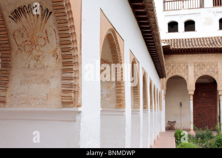 Le Patio de la Acequia dans les jardins du Generalife de l'Alhambra à Grenade andalousie espagne Europe Banque D'Images