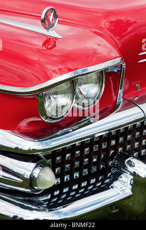 1958 Buick special rouge. 2 portes Buick convertible spécial. Classic American fifties location Banque D'Images