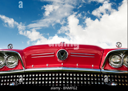 1958 Buick special rouge. 2 portes Buick convertible spécial. Classic American fifties location Banque D'Images