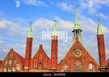 Allemand Allemagne Europe Europe de l'Ouest européenne Architecture bâtiment Schleswig-Holstein Lubeck ciel bleu de l'été l'heure d'été Banque D'Images