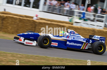 1996 Williams-Renault FW18 avec pilote Graham Nord en 2010 Goodwood Festival of Speed, Sussex, England, UK. Banque D'Images